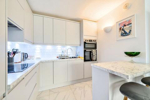2 bedroom apartment for sale, Deals Gateway, London