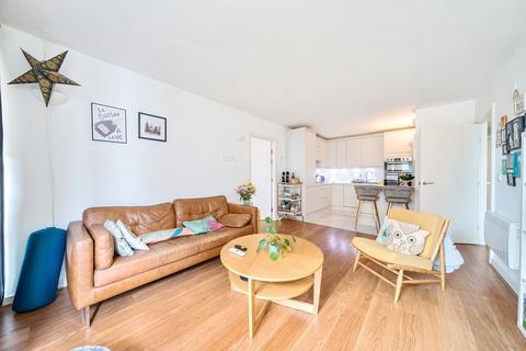 2 bedroom apartment for sale, Deals Gateway, London