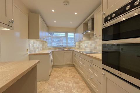 87 Deansway, Warwick, CV34 5DF