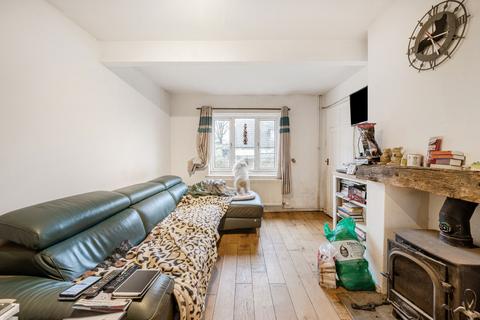 16 Bracelands, Eastcombe, Stroud, GL6 7DS