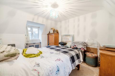 16 Bracelands, Eastcombe, Stroud, GL6 7DS