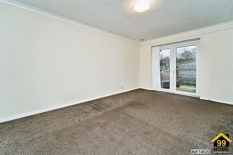 2 bedroom bungalow for sale, Stubbington Close, Willenhall, West Midlands, WV13