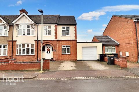 4 bedroom semi-detached house for sale, Ouse Road, Bedford