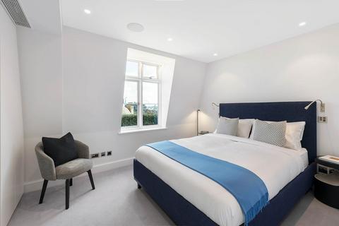 2 bedroom flat for sale, Chesterfield Gardens, London W1J