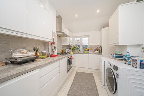 2 bedroom terraced house for sale, Andover Road, Twickenham TW2