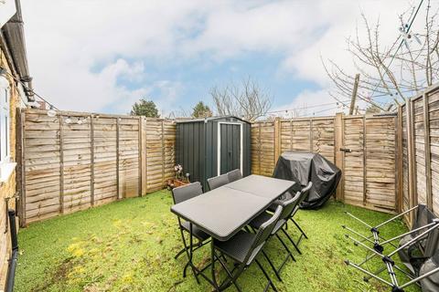 61 Andover Road, Twickenham, TW2 6PD