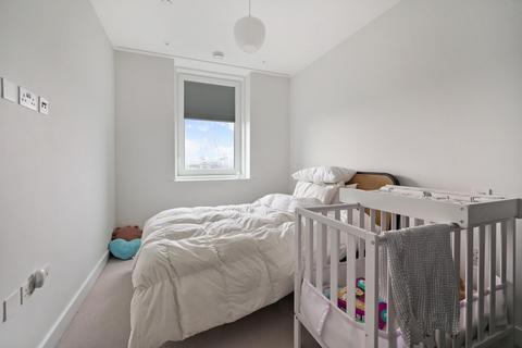 2 bedroom flat to rent, Grand Central Apartments, King's Cross, NW1