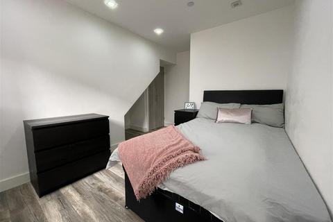 1 bedroom apartment to rent, The Parade, Roath, Cardiff
