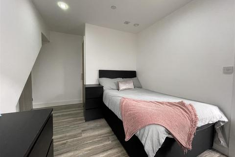 1 bedroom apartment to rent, The Parade, Roath, Cardiff