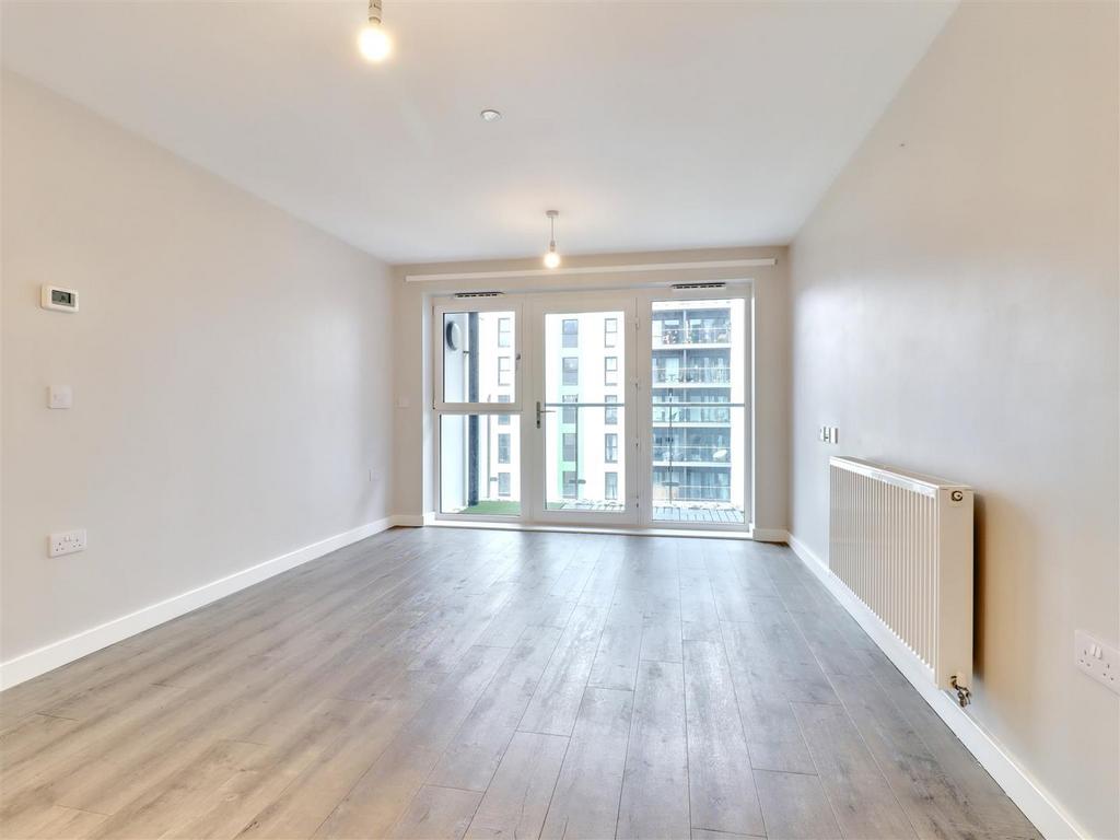 Sitting/Dining Area