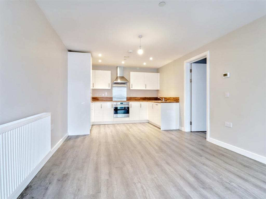 Sitting/Dining Area