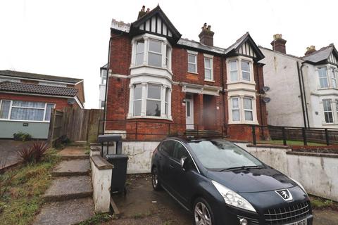 3 bedroom semi-detached house for sale, Amersham Road, High Wycombe HP13