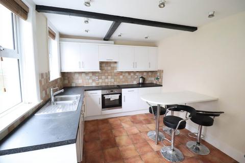 3 bedroom semi-detached house for sale, Amersham Road, High Wycombe HP13