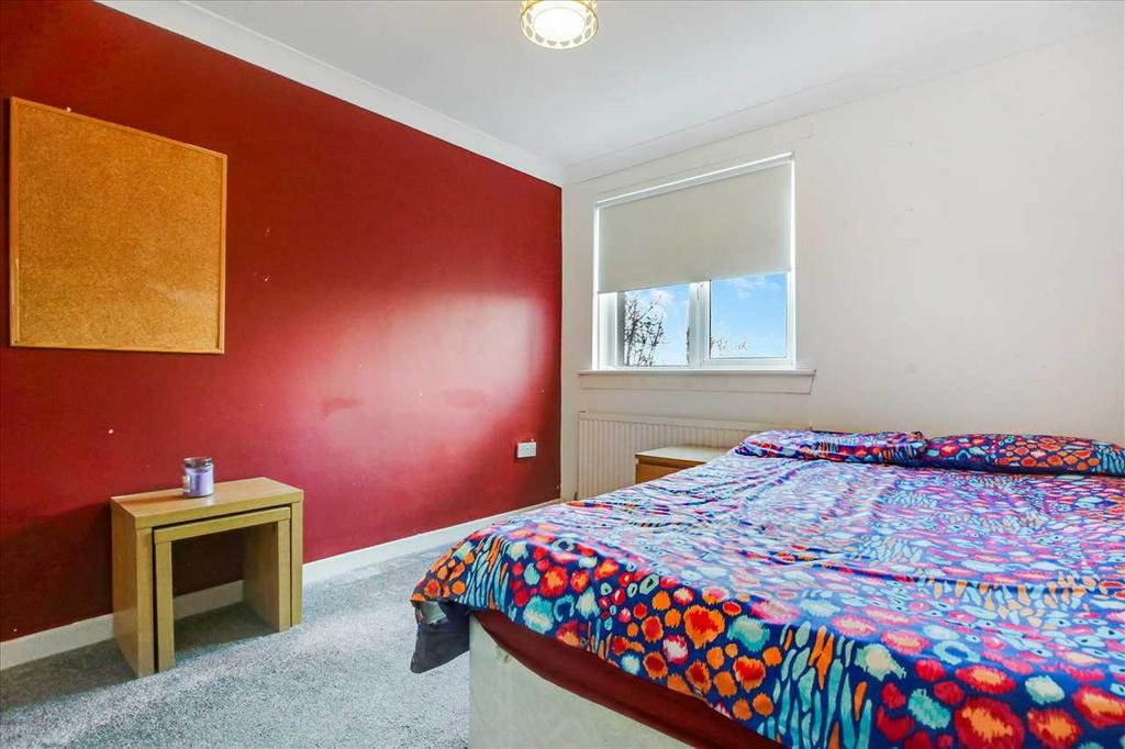 Bedroom Two (2)