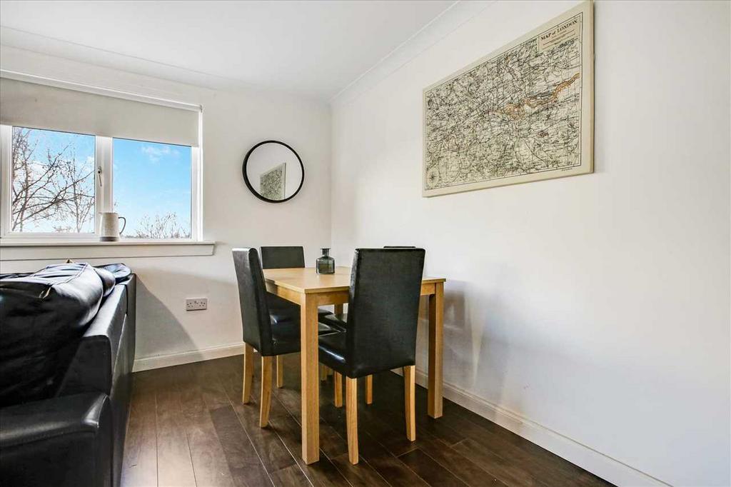 Dining Area (1)