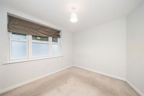 1 bedroom flat to rent, Seymour Road, Kingston Upon Thames KT1