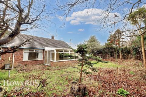 3 bedroom detached bungalow for sale, Elizabeth Close, Lowestoft