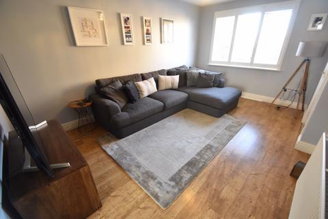 12 Haycroft, Luton, LU2 7GJ