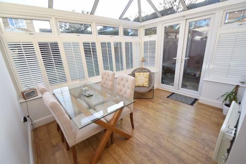 12 Haycroft, Luton, LU2 7GJ