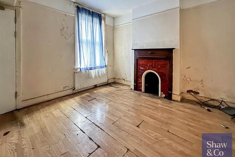 285 Staines Road, Feltham, TW14 9HF