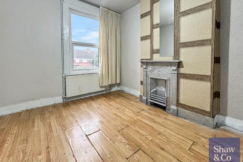 285 Staines Road, Feltham, TW14 9HF