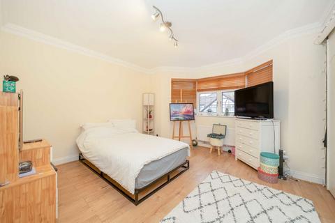 2 bedroom flat for sale, Neeld Crescent, Hendon NW4