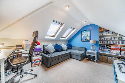 48a Aboyne Drive, London, SW20 0AL