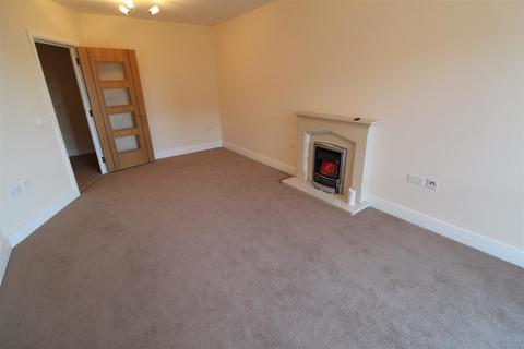 1 bedroom flat for sale, Elliott Court, High Street North, Dunstable