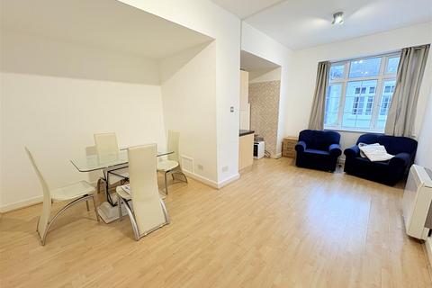 1 bedroom flat to rent, Hanover Gate Mansions, Park Road, London, NW1