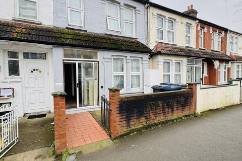 4 bedroom terraced house for sale, Balfour Road Southall, UB2