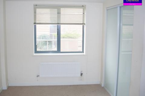 2 bedroom flat to rent, Spring Place, Barking IG11