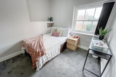 undefined, Irvine Street, L7 8SZ,