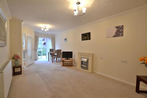 1 bedroom apartment for sale, Branksomewood Road, Fleet GU51