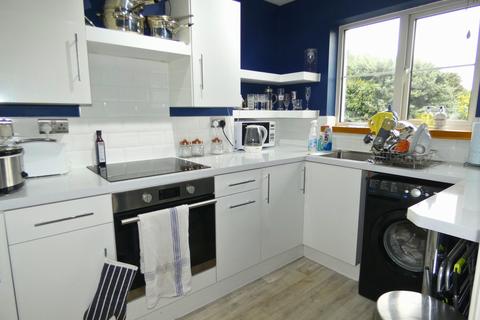 1 bedroom flat for sale, Hall Barn, CO5