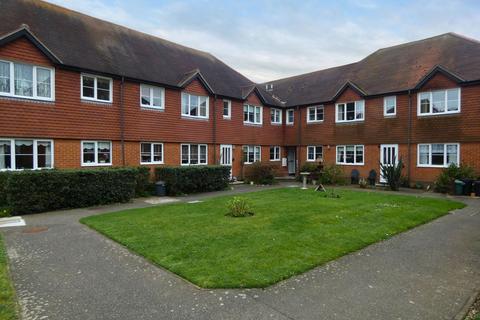 1 bedroom flat for sale, Hall Barn, CO5