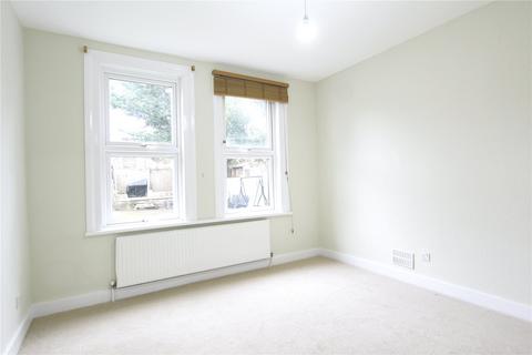 2 bedroom flat to rent, Fleeming Road, London E17