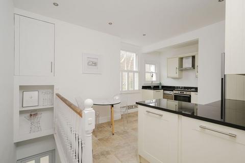 124 Durham Road, London, SW20 0DG