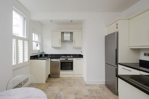 124 Durham Road, London, SW20 0DG