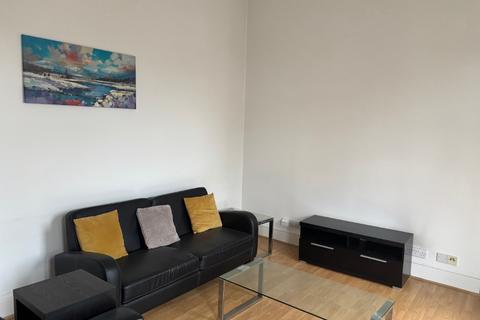 2 bedroom flat to rent, Castlehill, City Centre, Aberdeen, AB11