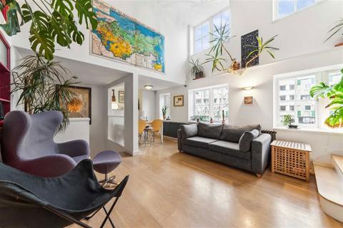 2 bedroom flat for sale, Gathorne Street, London E2
