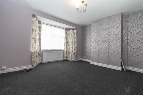 2 bedroom ground floor flat for sale, Balmoral Gardens, North Shields NE29