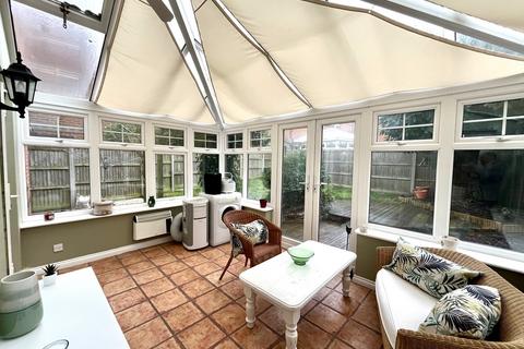 24 Charles Babbage Close, Chessington, KT9 2SA