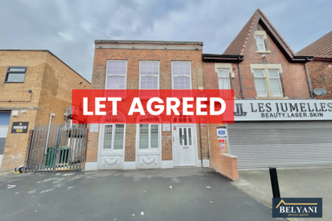 1 bedroom flat to rent,  Roundhay Road, Leeds LS8