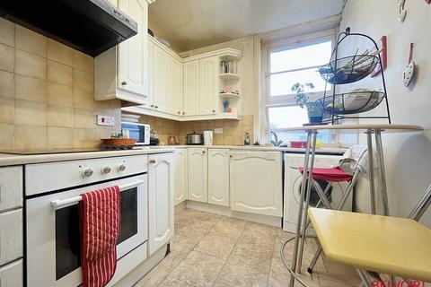 1 bedroom apartment for sale, Wellington Street, Cheltenham GL50