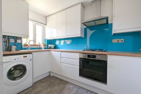 2 bedroom terraced house for sale, Kennmoor Close, Bristol BS30