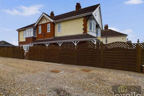 3 bedroom semi-detached house for sale, Alford Road, Mablethorpe LN12