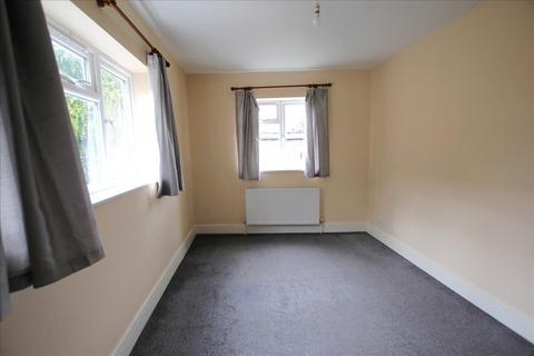 2 bedroom flat to rent, Vale Road, Haringey, London, N4