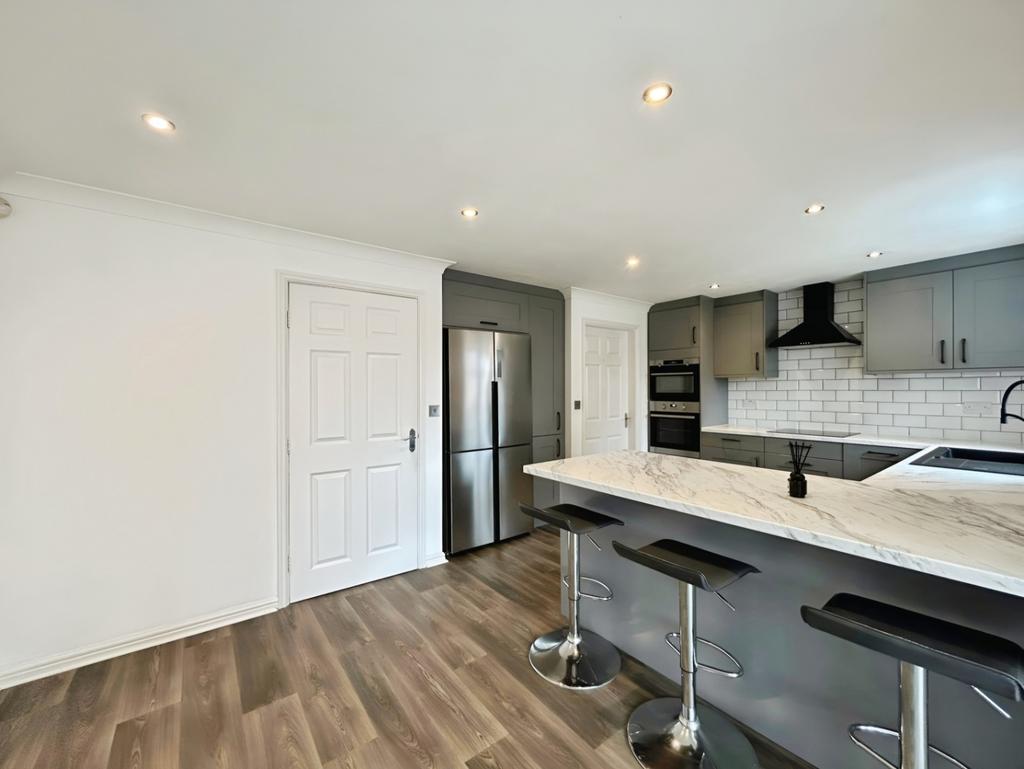 Pbox-kitchen-323106.jpg