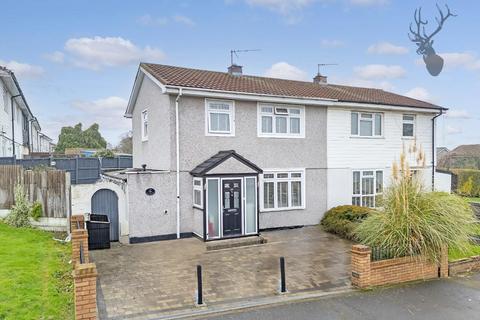 3 bedroom semi-detached house for sale, Barfields, Loughton