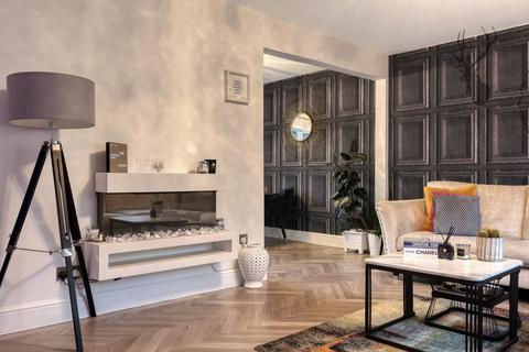 24 Barfields, Loughton, IG10 3JQ
